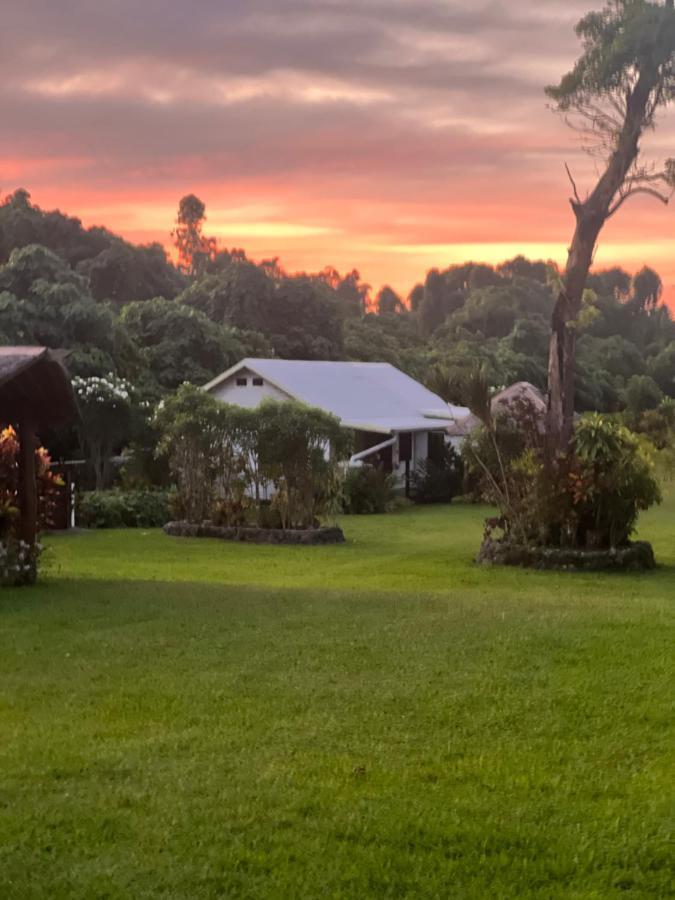 Island View Cottages Luganville Exterior photo