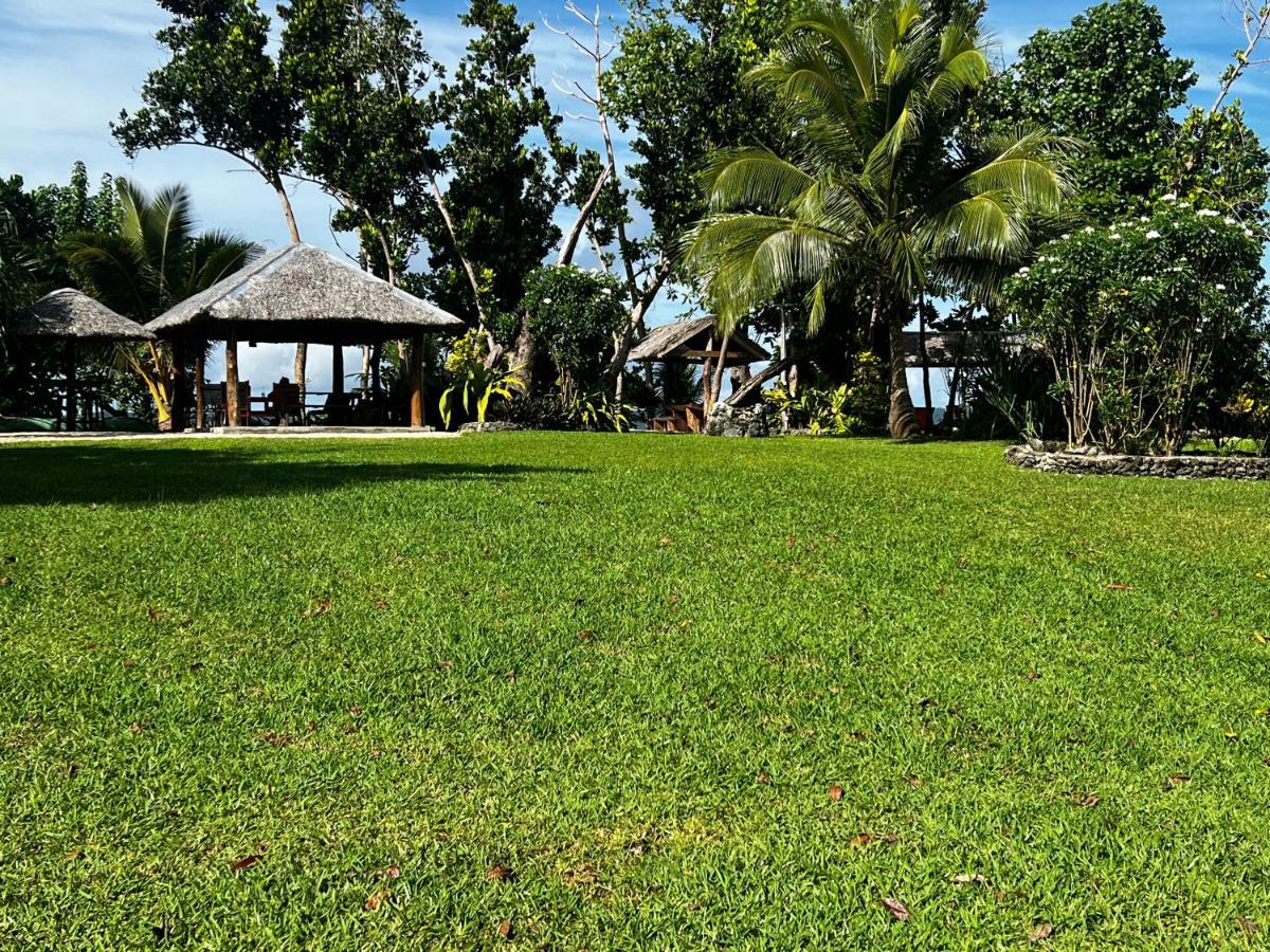 Island View Cottages Luganville Exterior photo