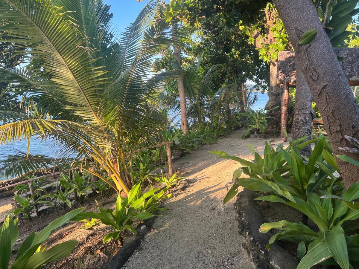 Island View Cottages Luganville Exterior photo