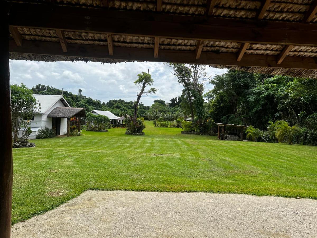 Island View Cottages Luganville Exterior photo