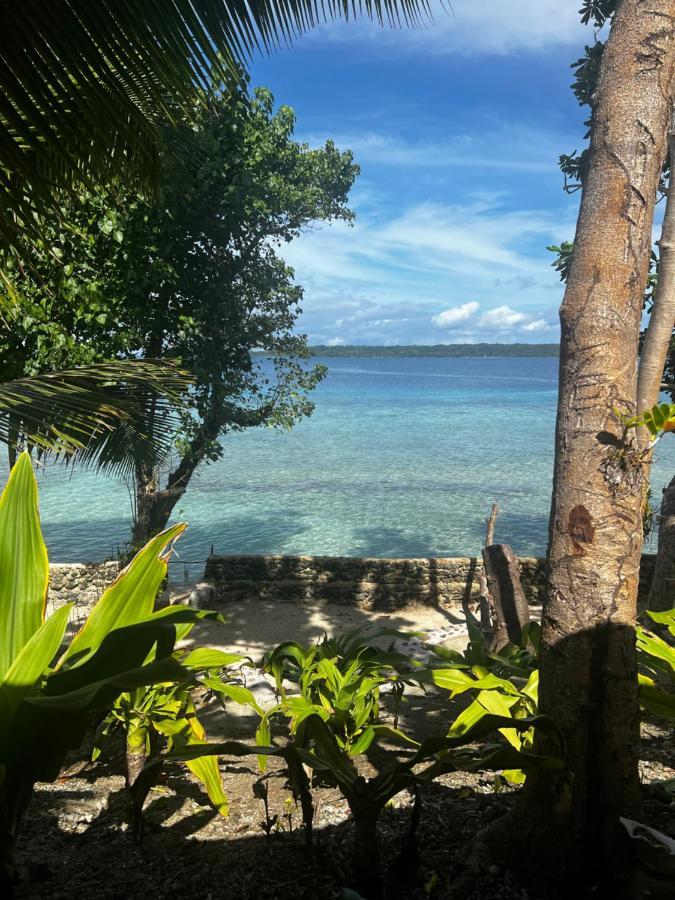 Island View Cottages Luganville Exterior photo