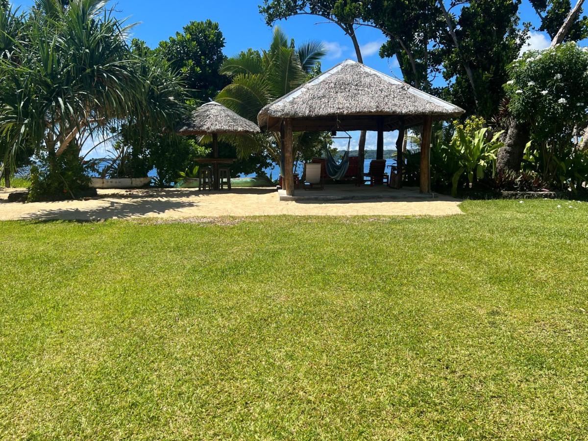 Island View Cottages Luganville Exterior photo