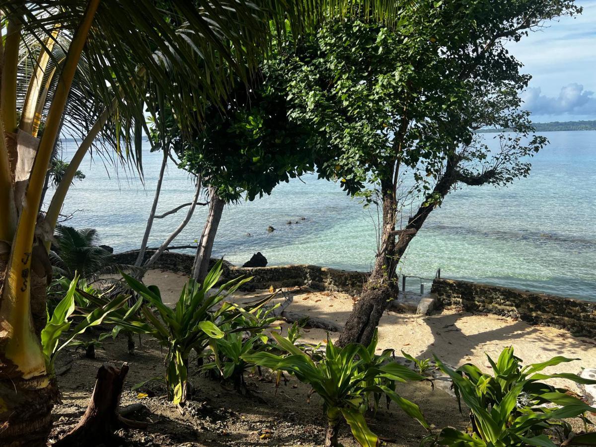 Island View Cottages Luganville Exterior photo