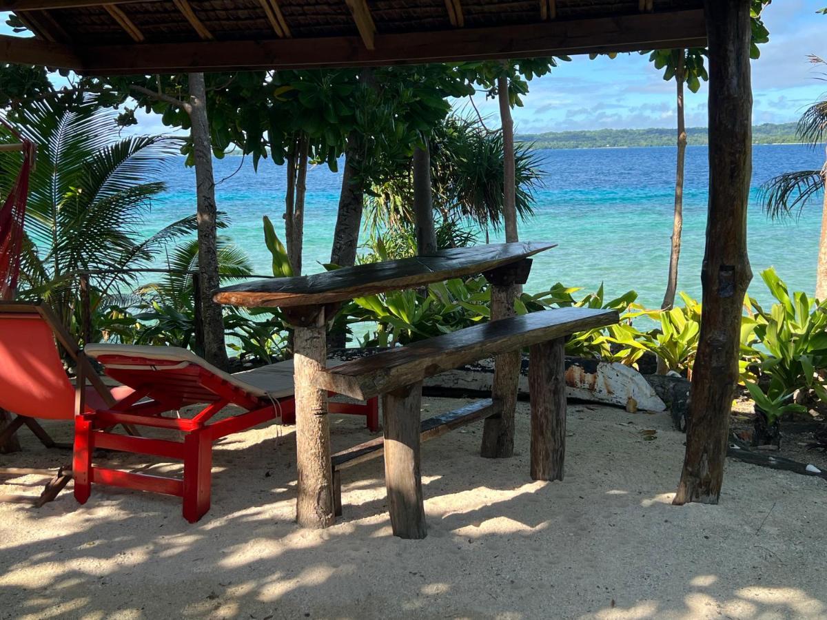 Island View Cottages Luganville Exterior photo