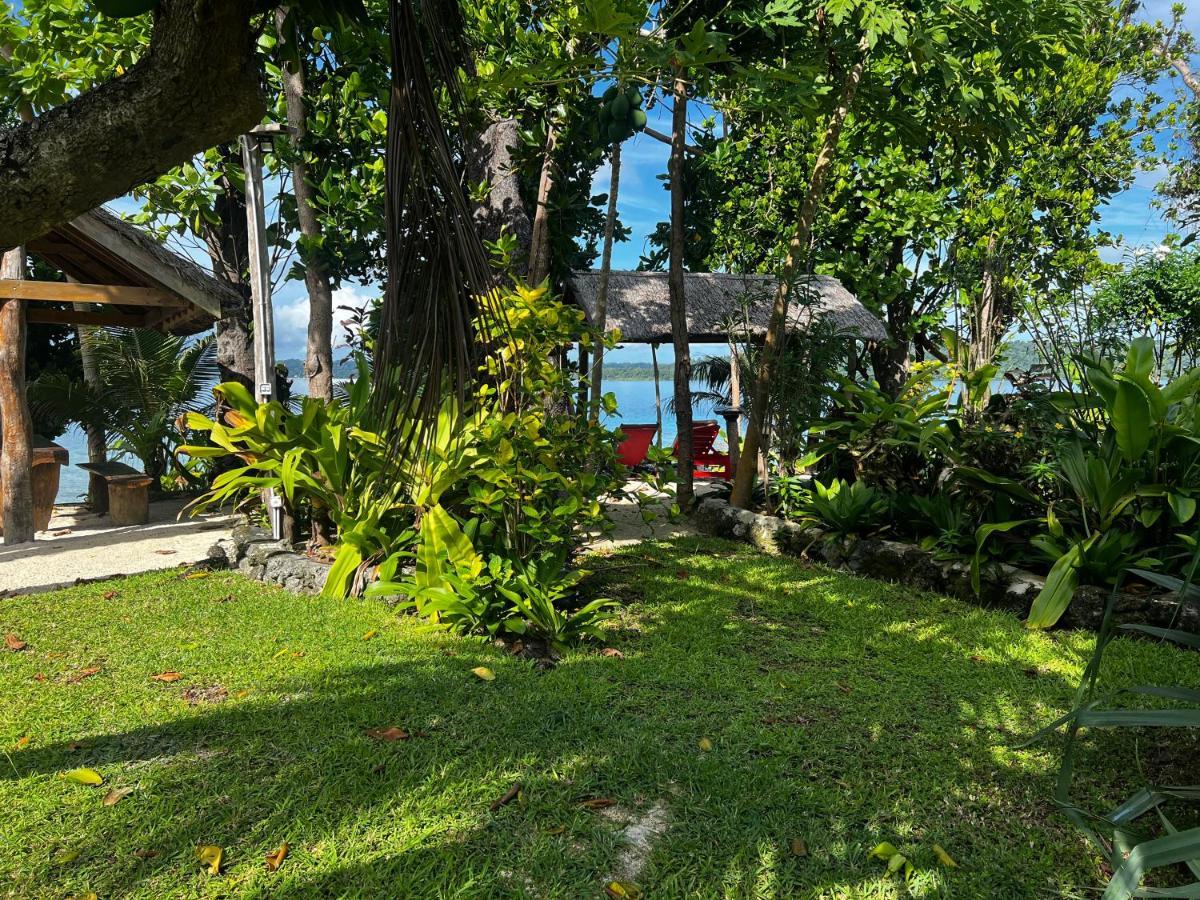 Island View Cottages Luganville Exterior photo