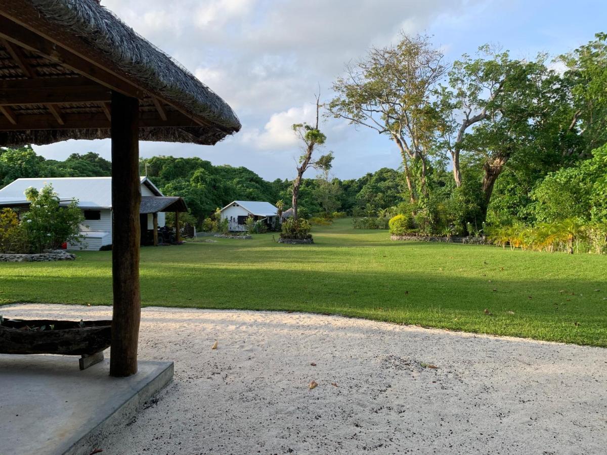 Island View Cottages Luganville Exterior photo