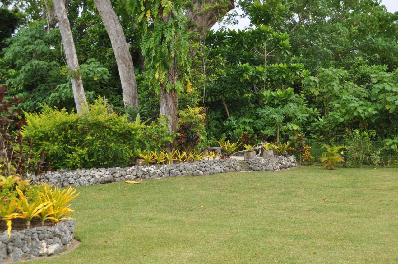 Island View Cottages Luganville Exterior photo